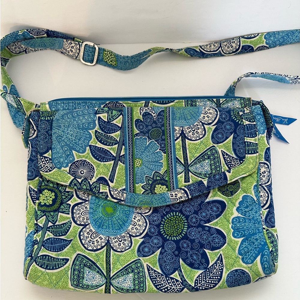 VERA BRADLEY Doodle Daisy Handbag Blue/Green Medium Shoulder Bag